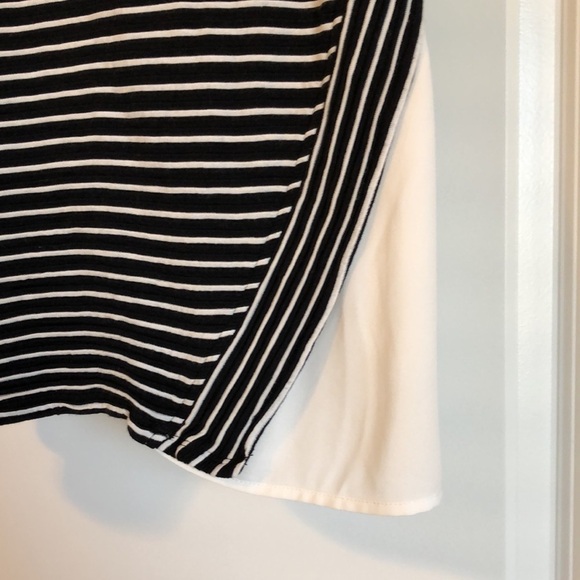 White House Black Market Womens Sleeveless Top Sz M Black White Stripe ALine - Picture 2 of 8